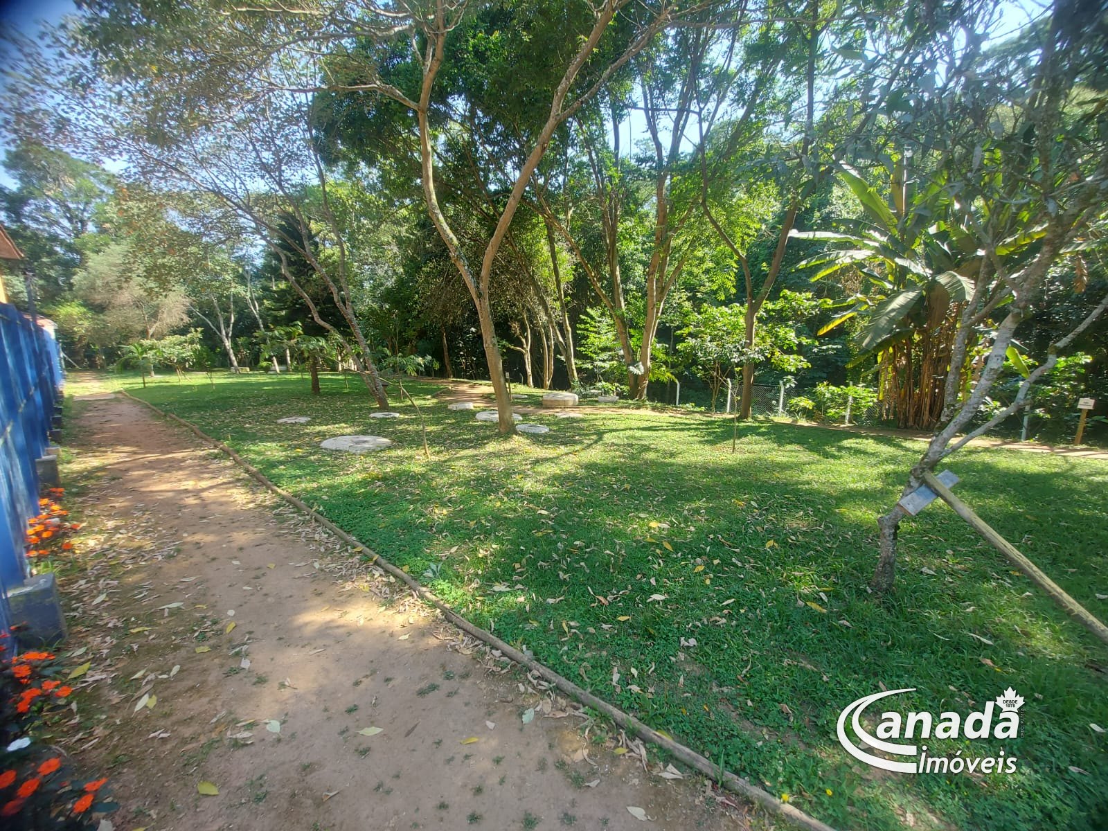 Casa Altos com 2 dormitórios em Cotia